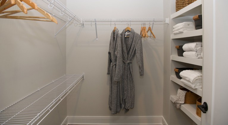 Closet 1 768x421