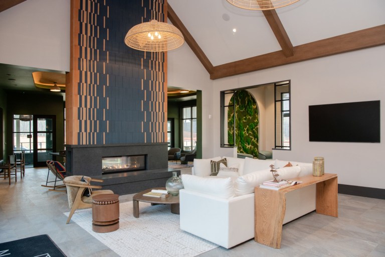 Living room 3 768x512