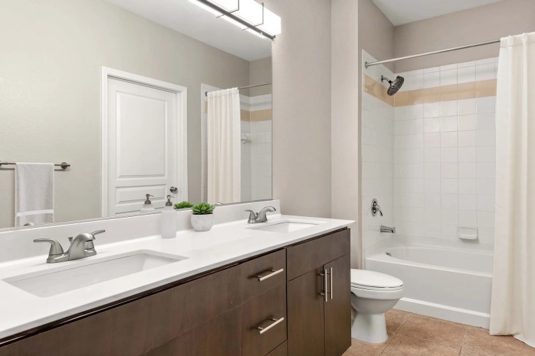 wesley village   bathroom.jpeg 768x512