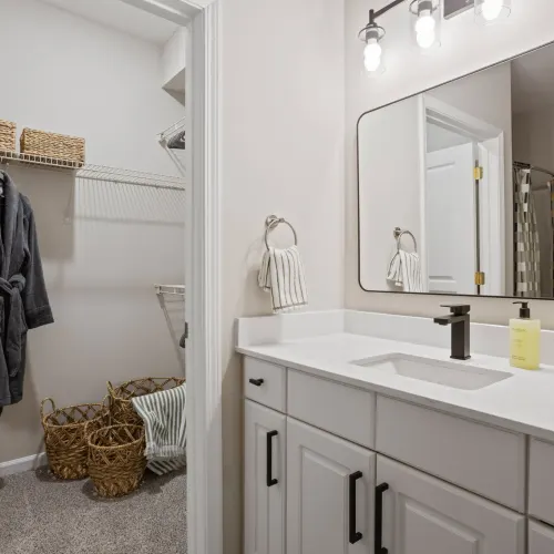 Bathroom Closet tpuk2m