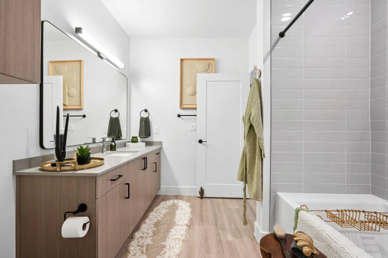 Cavella Int Bathroom Model Unit Shoootin 5.26 768x512