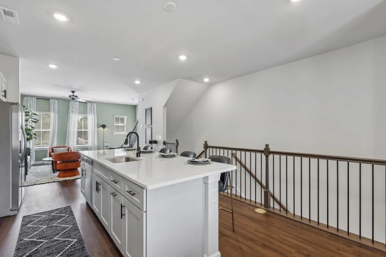 18 web or mls frst acrs ln s0109 018 768x512